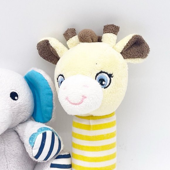 Garanimals Infant Plush Elephant And Giraffe Rattle Grabbers JungleTheme Lot 2 - Picture 8 of 9